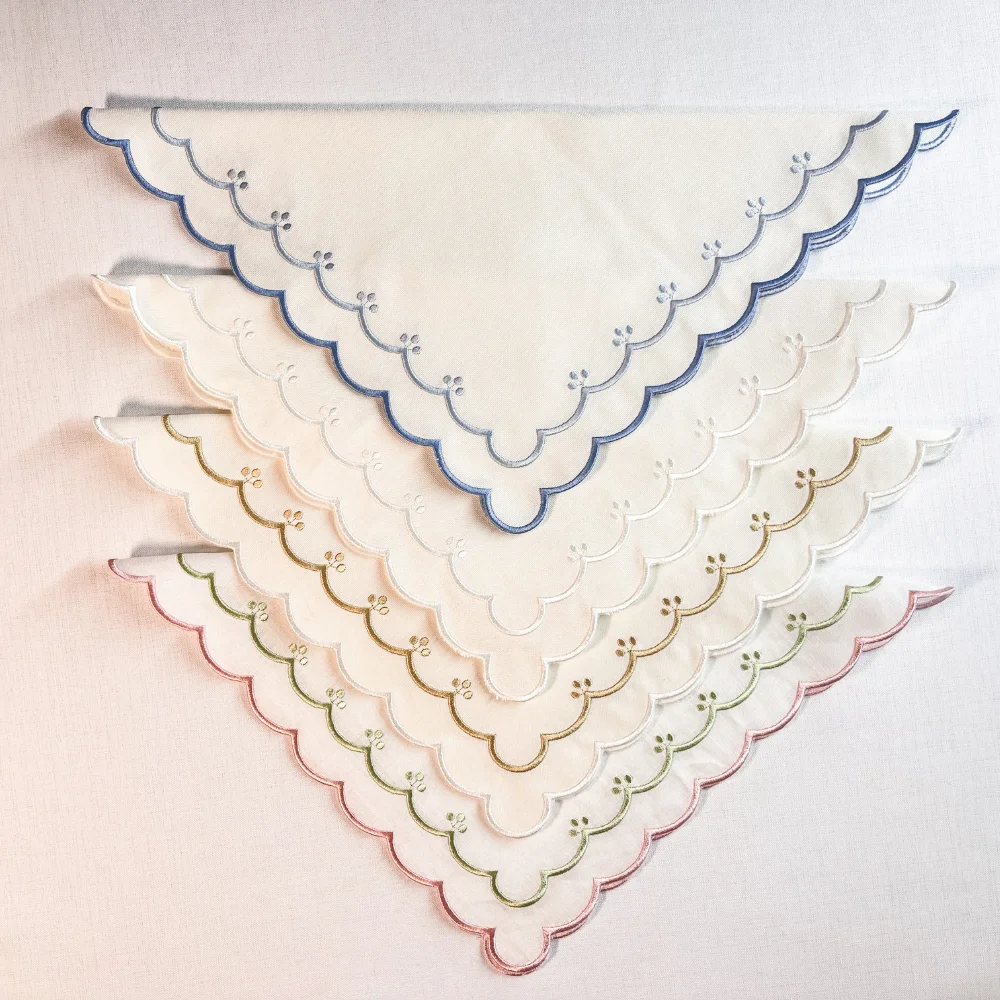 

New Luxury Napkins Embroidery Gold Silver White Set 6 Pieces Tableware Decoration Home Set For White Tea Coffee Kitchen Party