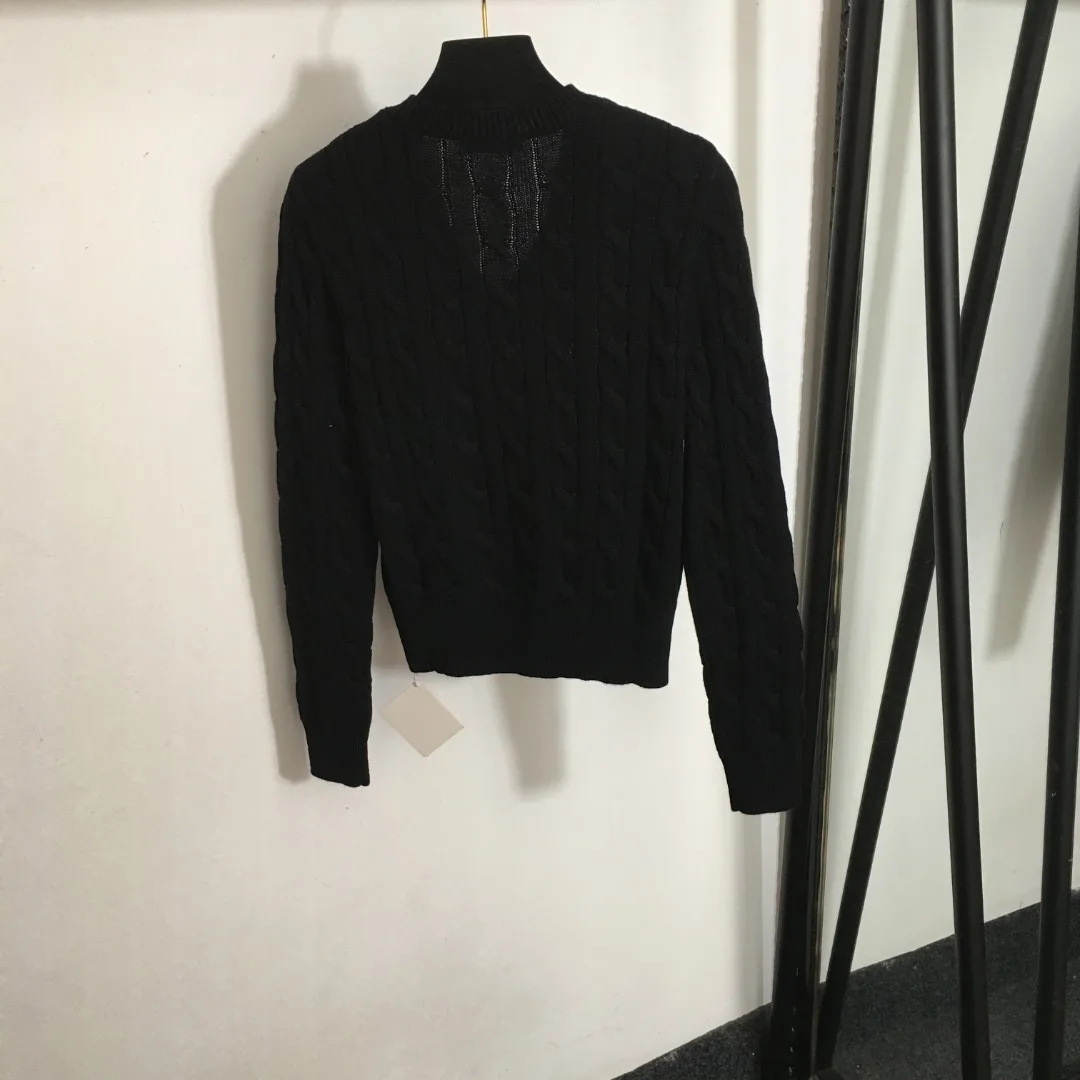 

25 Autumn/Winter New V-neck Long sleeved Sweater Women's Trendy Casual Versatile Knitted Sweater