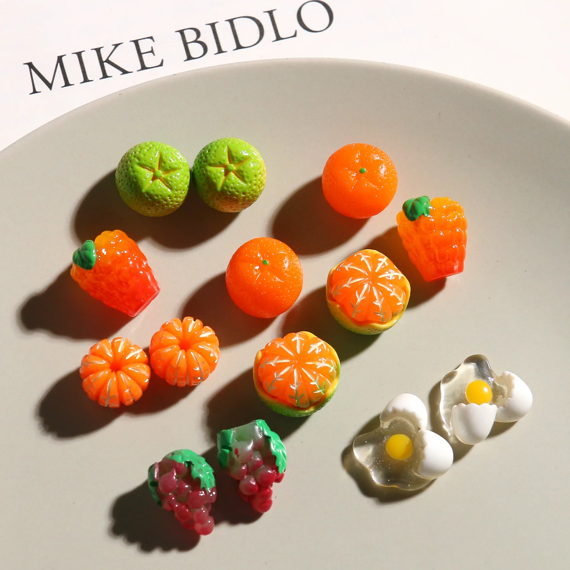 ZW25 10pcs/lot Resin Lovely Mixed Artificial Orange Cute Fruits Grape Egg DIY Embellishments Hairpin Accessories Beads