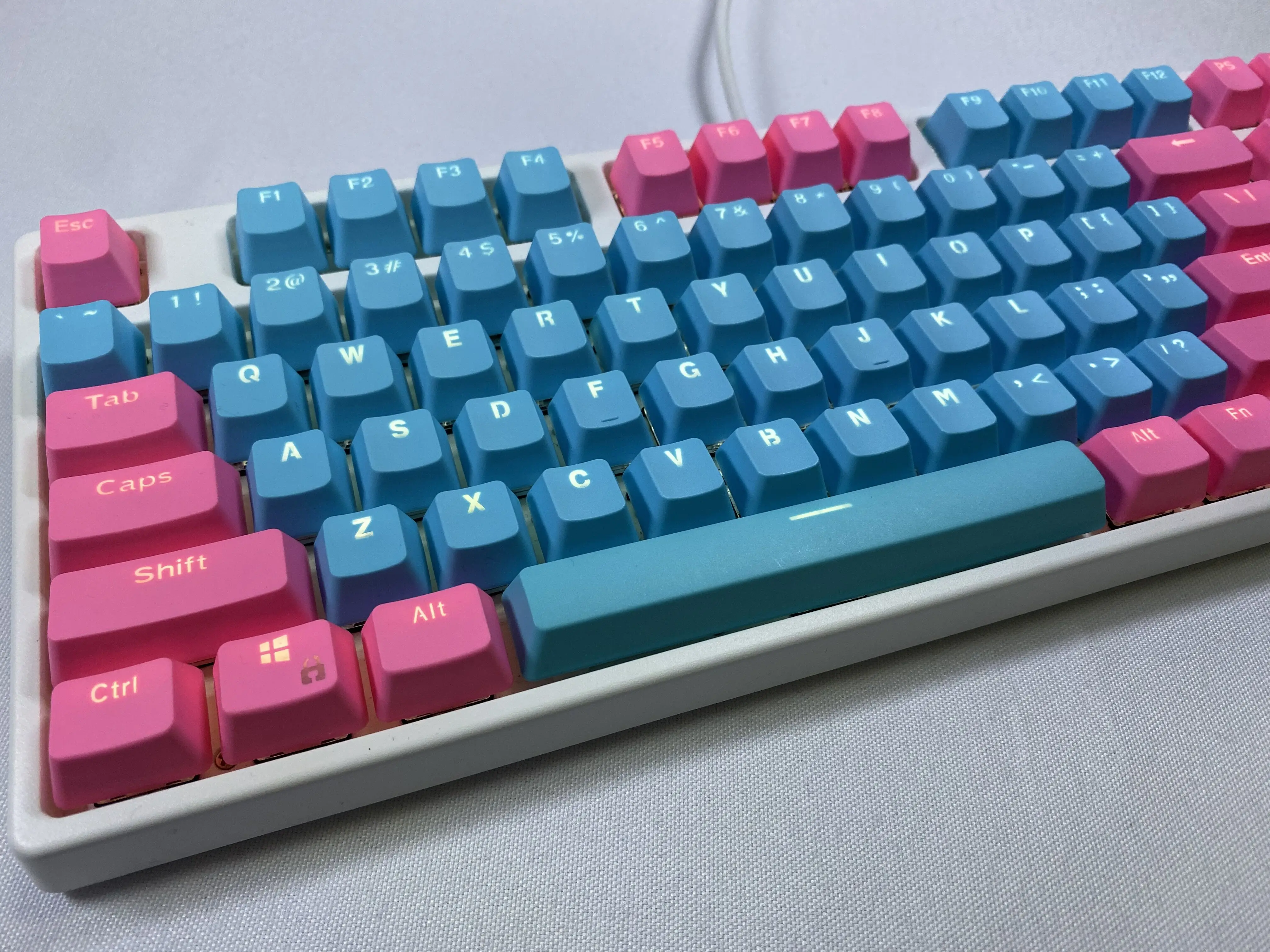 Pink Blue 87 Keycaps, PBT Material OEM Height Mechanical Keyboard Keycaps, Double Backlit Characters, Transparent Game Keycaps