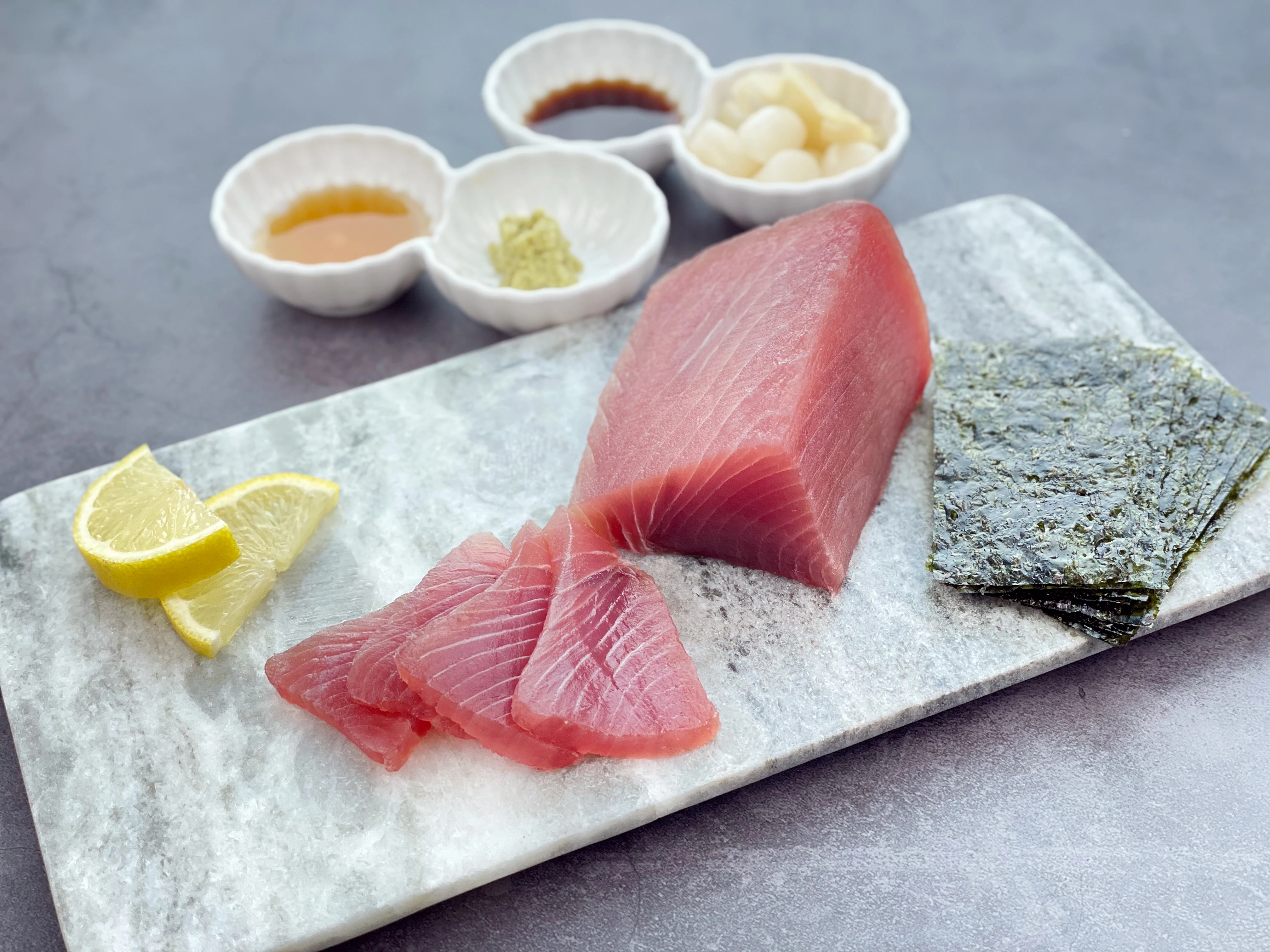 تونة عالية الجودة لسمك التونة ، 2 إلى 3 رموش ، g