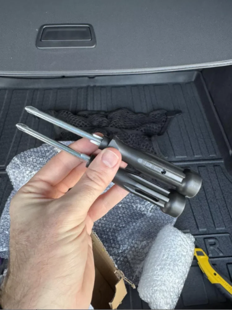 

For VW Golf 6 Golf 7 MK6 MK7 Passat B7 B8 CC Tiguan OEM screwdriver Repair Tools Flat flower mouth 8Z0 012 287 8Z0012287