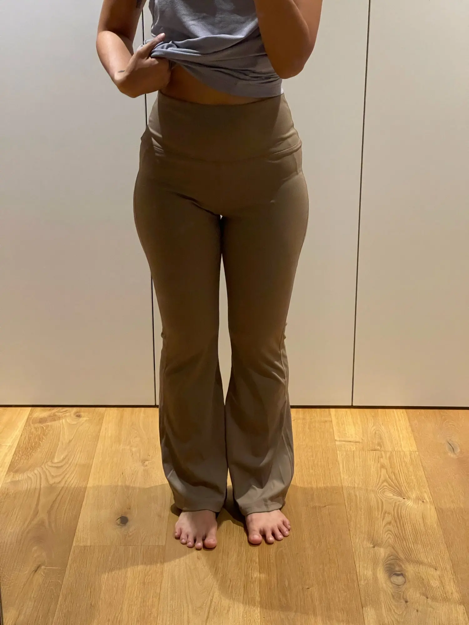 Foto de una compradora con Mallas Campana Sculpt