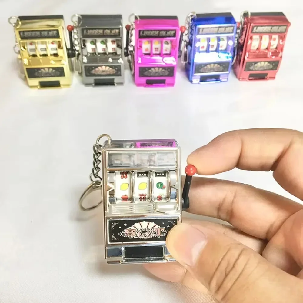 Porte-clés de machine à sous de machine à fruits, pendentif de voiture créatif personnalisé, porte-clés de jouet simple, accessoires de tendance de la mode
