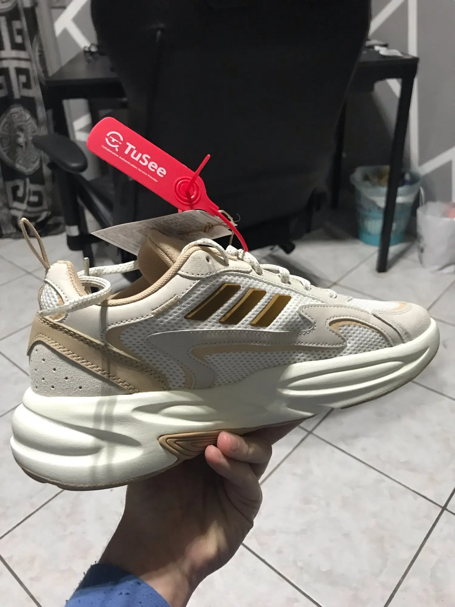 Review image 2