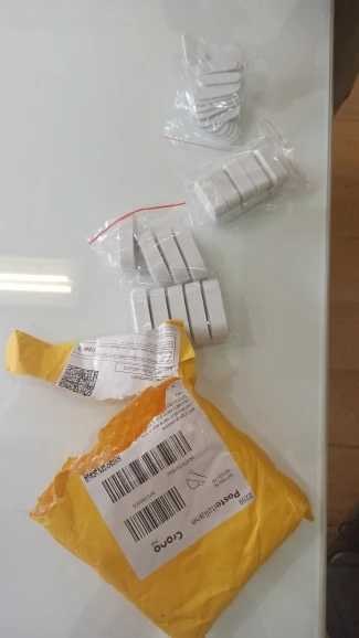 KERUI MC11 Door Sensor 433MHz Wireless Window Magnet Sensor Detector For W204 W184 Home Security Alarm System Burglar An-theft photo review