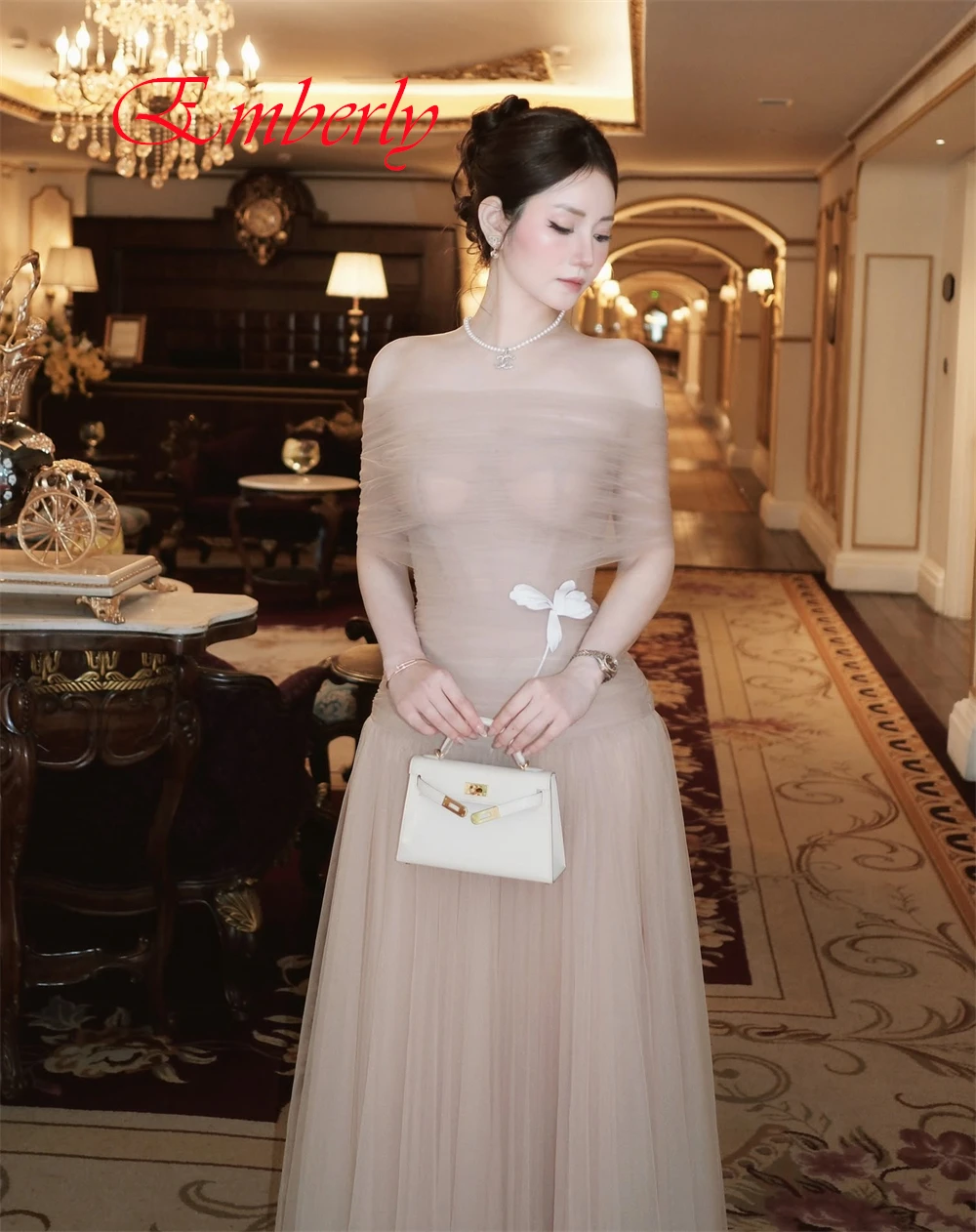 

Customized Graceful Organza Boat Neck Evening Dress Classic Off the Shoulder Prom Dresses Luxury Flowers Special Occasion Gowns