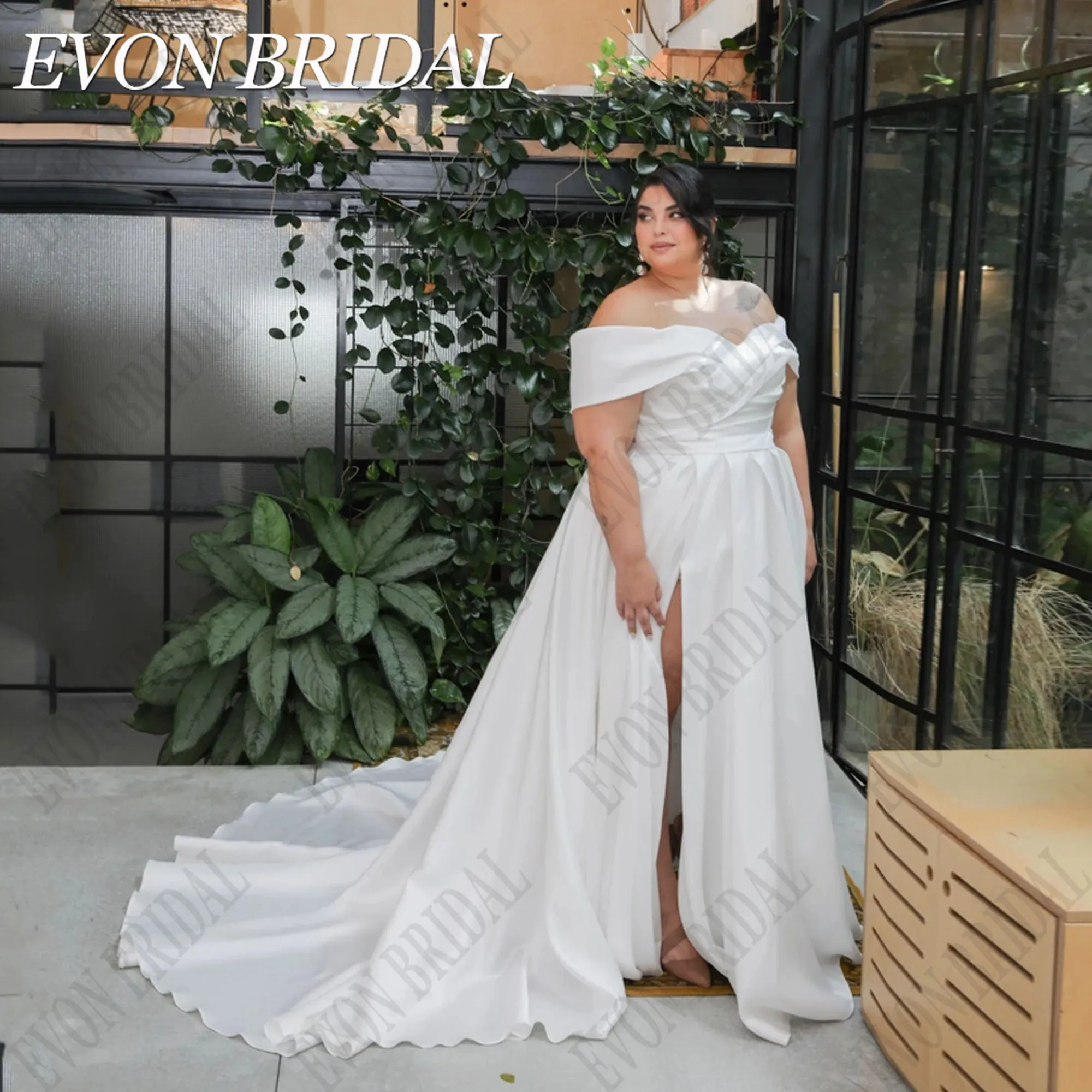 EVON BRIDAL Plus Size Vestidos De Casamento Com Decote Em V Para 2024 Noiva Fora Do Ombro Lace Up Side Split Cetim A Linha Vestido De NoviaEVON