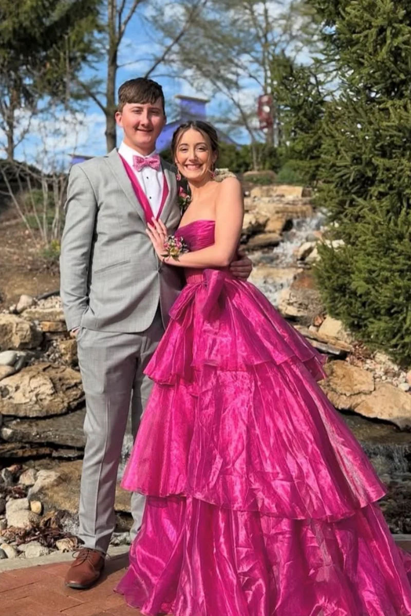 Jessica Abiti da sera con fiocco fatti a mano Abiti da ballo multistrato in organza Abiti da festa di nozze da donna sexy con spalle scoperte personalizzati