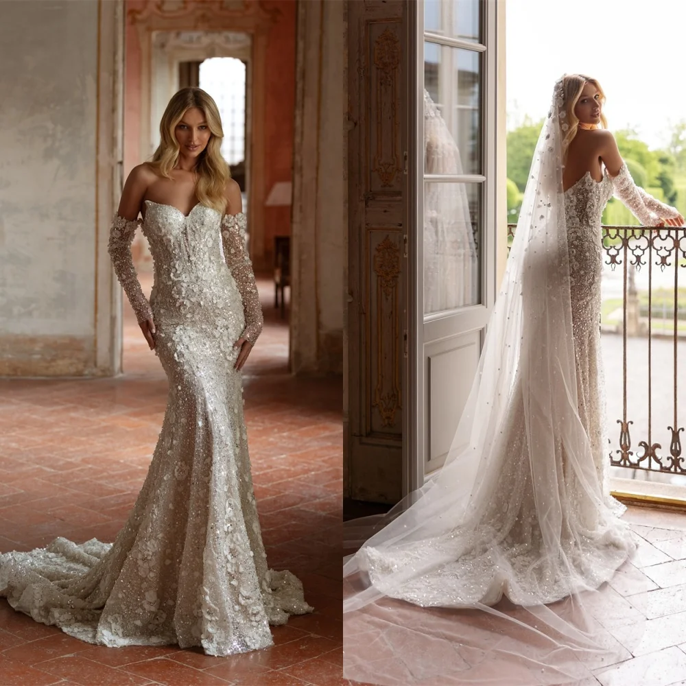 カスタマイズされた高品質ホワイトオーガンザストラップレスのウェディングドレス絶妙な取り外し可能なスリーブ長袖背中の開いたブライダルドレス