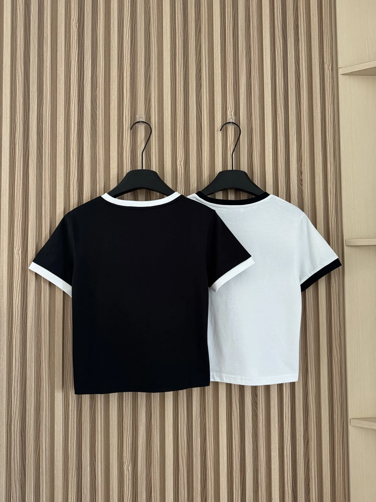 

26 Early Spring New Women's Versatile New Product Set Head Round Neck Short Sleeve Solid Color T-shirt Casual Knitted Top