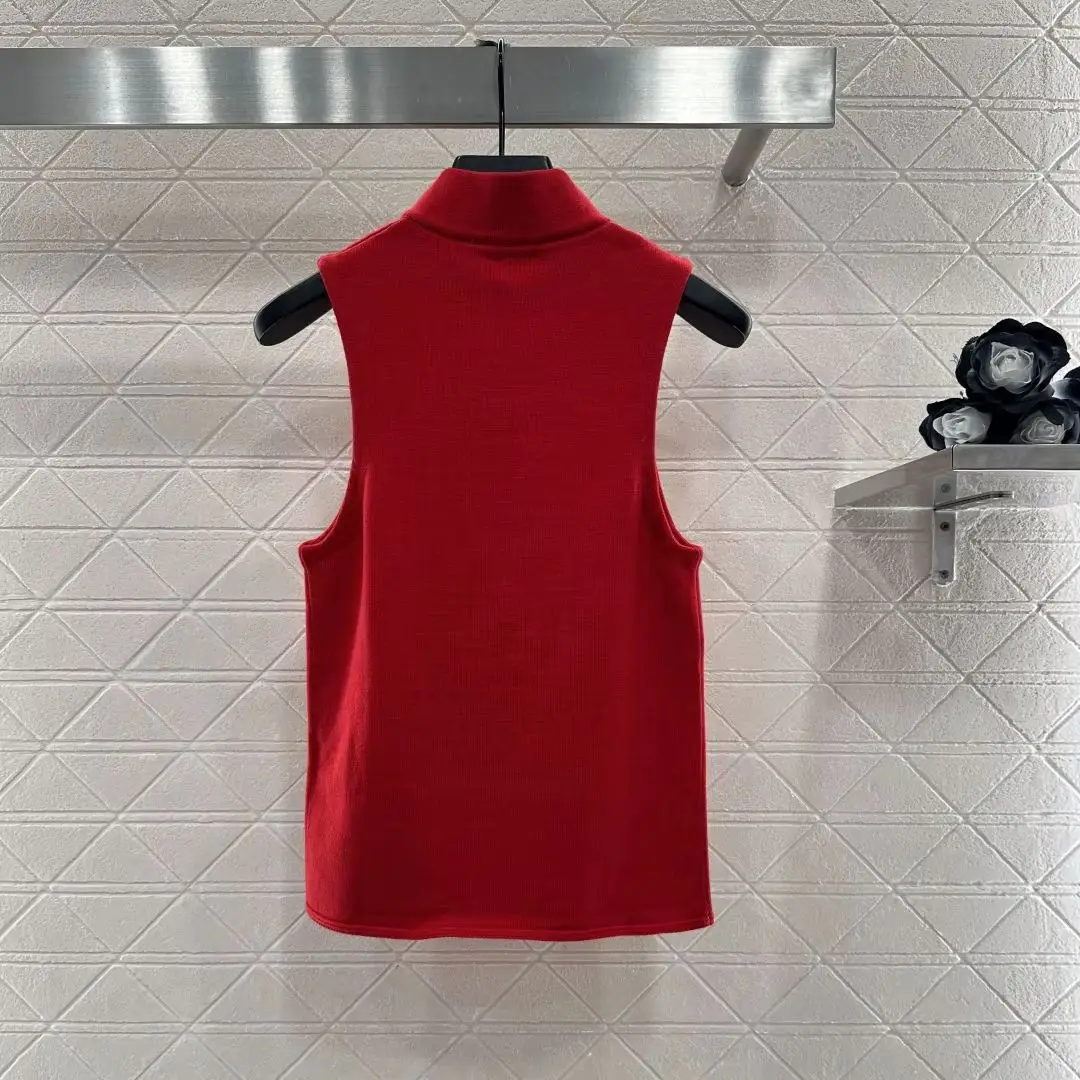 

2025 New Arrivals Small Stand-Up Collar Knitted Vest Wool Yarn Woven Exquisite Lapel Vest Style Half-Placket Zipper