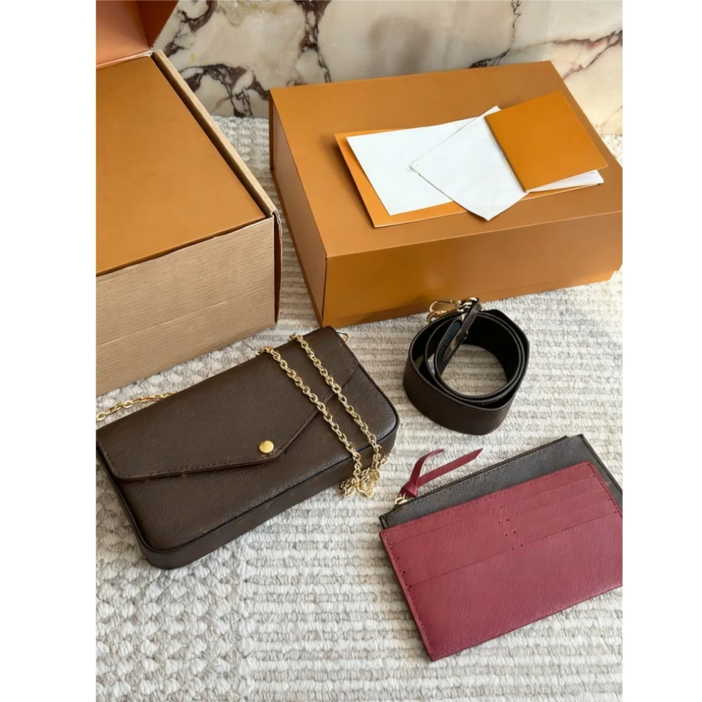 

2025 New SIZE: 21 CM Fashionable Versatile bags leather cherry Portable can be carried on the shoulder no boxes