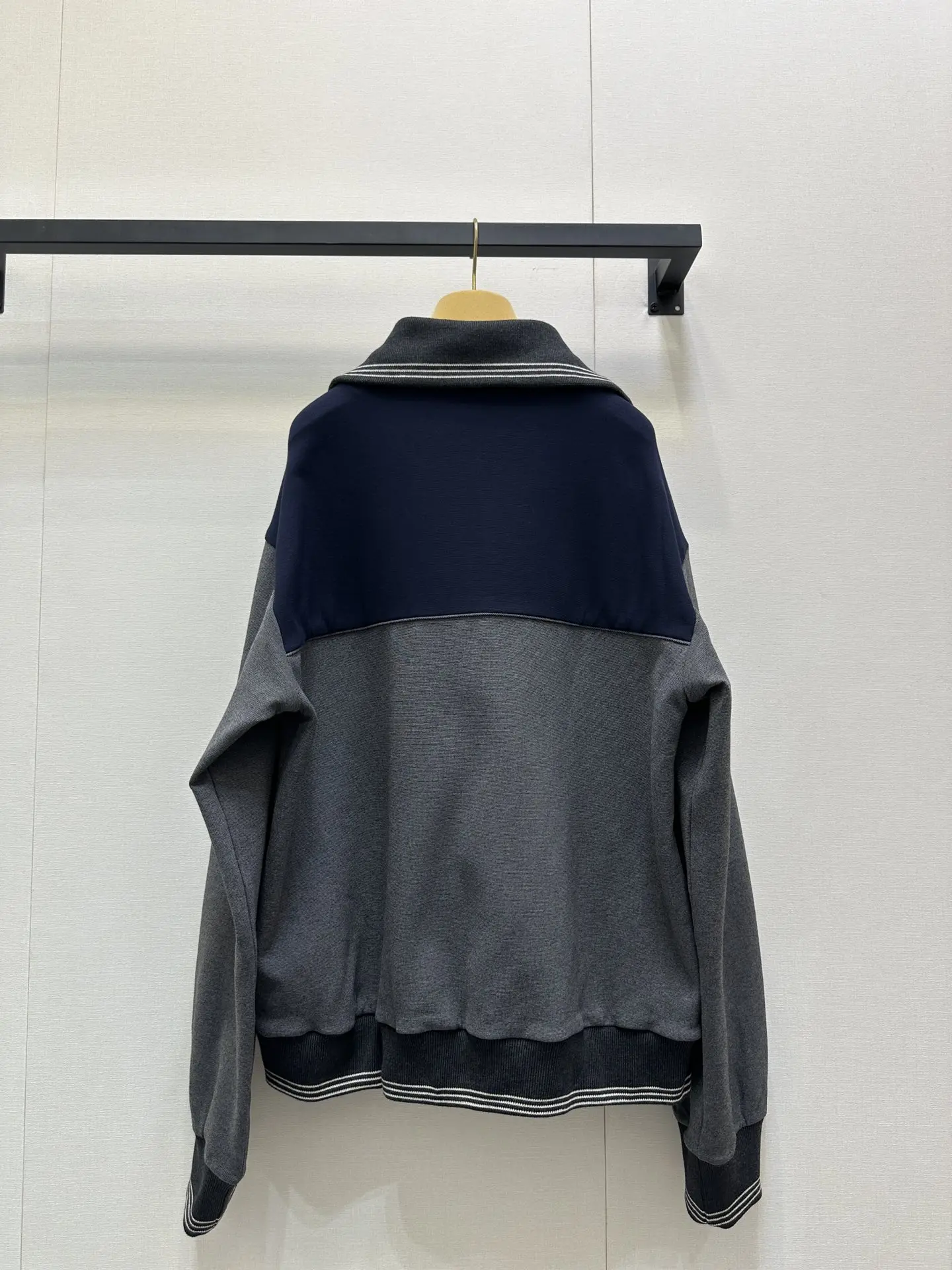 

2025 New and Fashionable High Quality Ribbed Three-dimensional Cut Zipper Patchwork Drasstring jacket