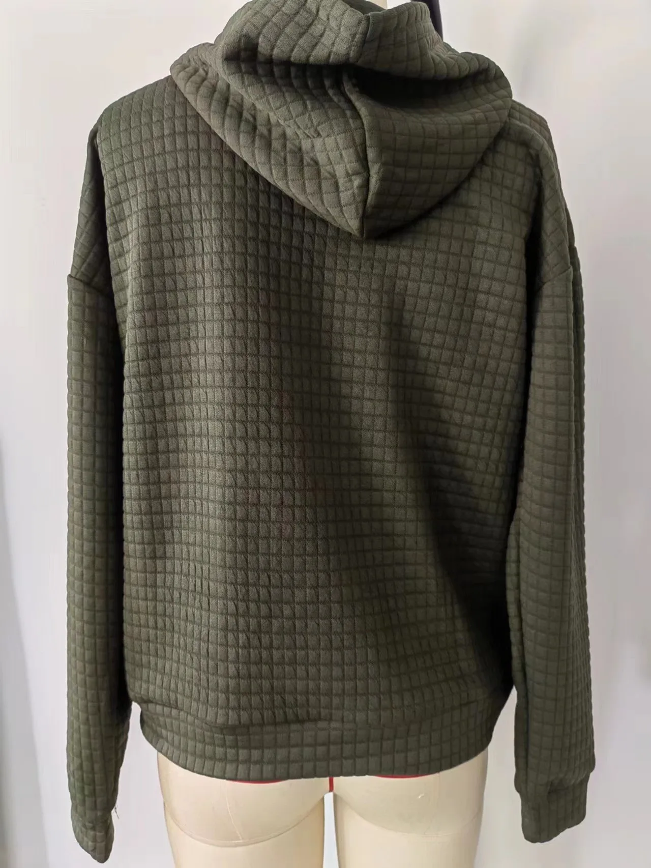 Women's Winter Thick Waffle Knit Solid Color Round Neck Pocket Sweatshirt Hip Length Crinkled Hoodie Women's Hoodies And