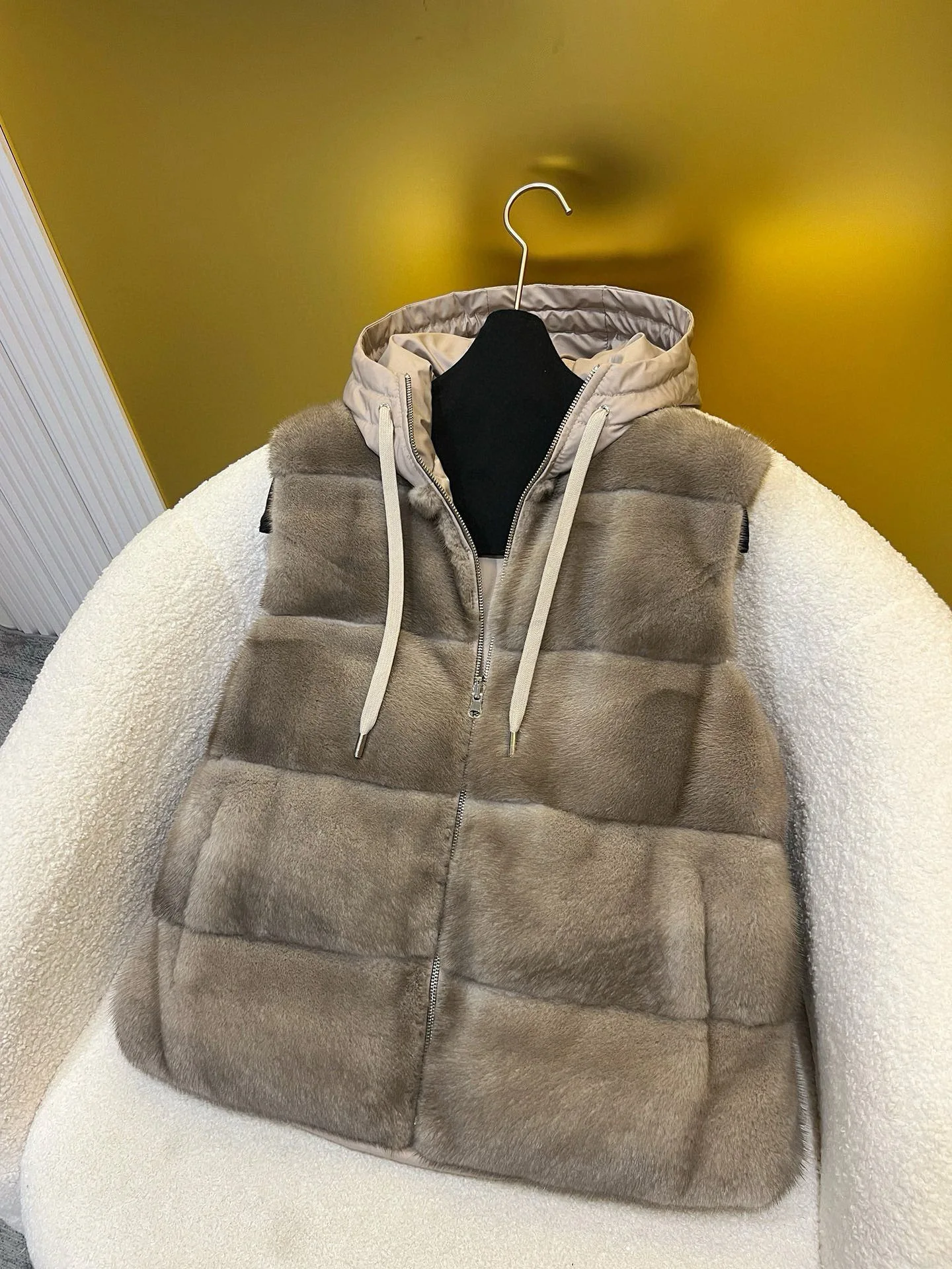 Chaqueta de plumón de doble cara otoño-invierno con piel de visón