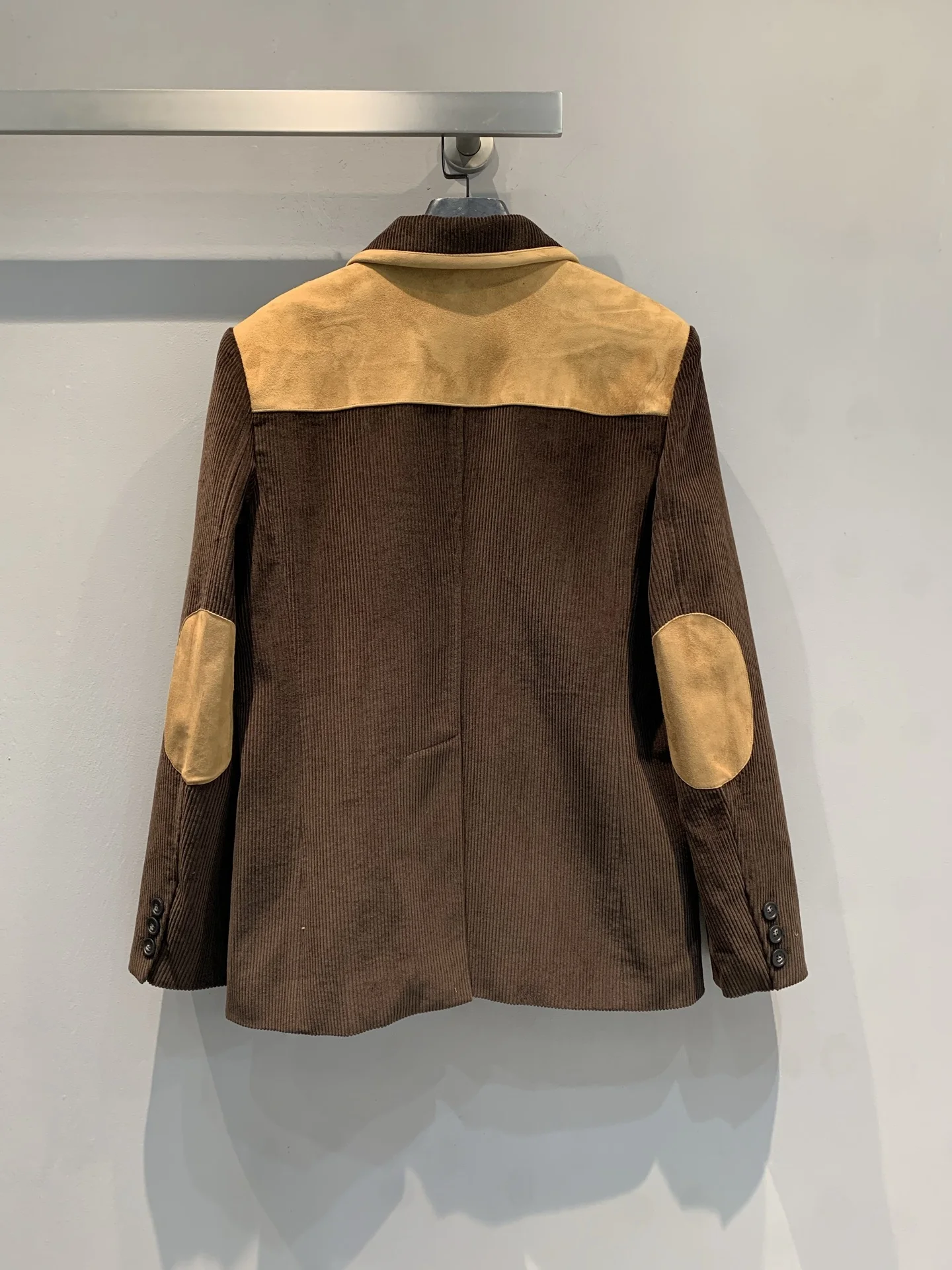 

High Quality Autumn Winter Women's Casual Fashion Lapel Button Patchwork Corduroy 100%cotton Suede Suit Jacket J063Q