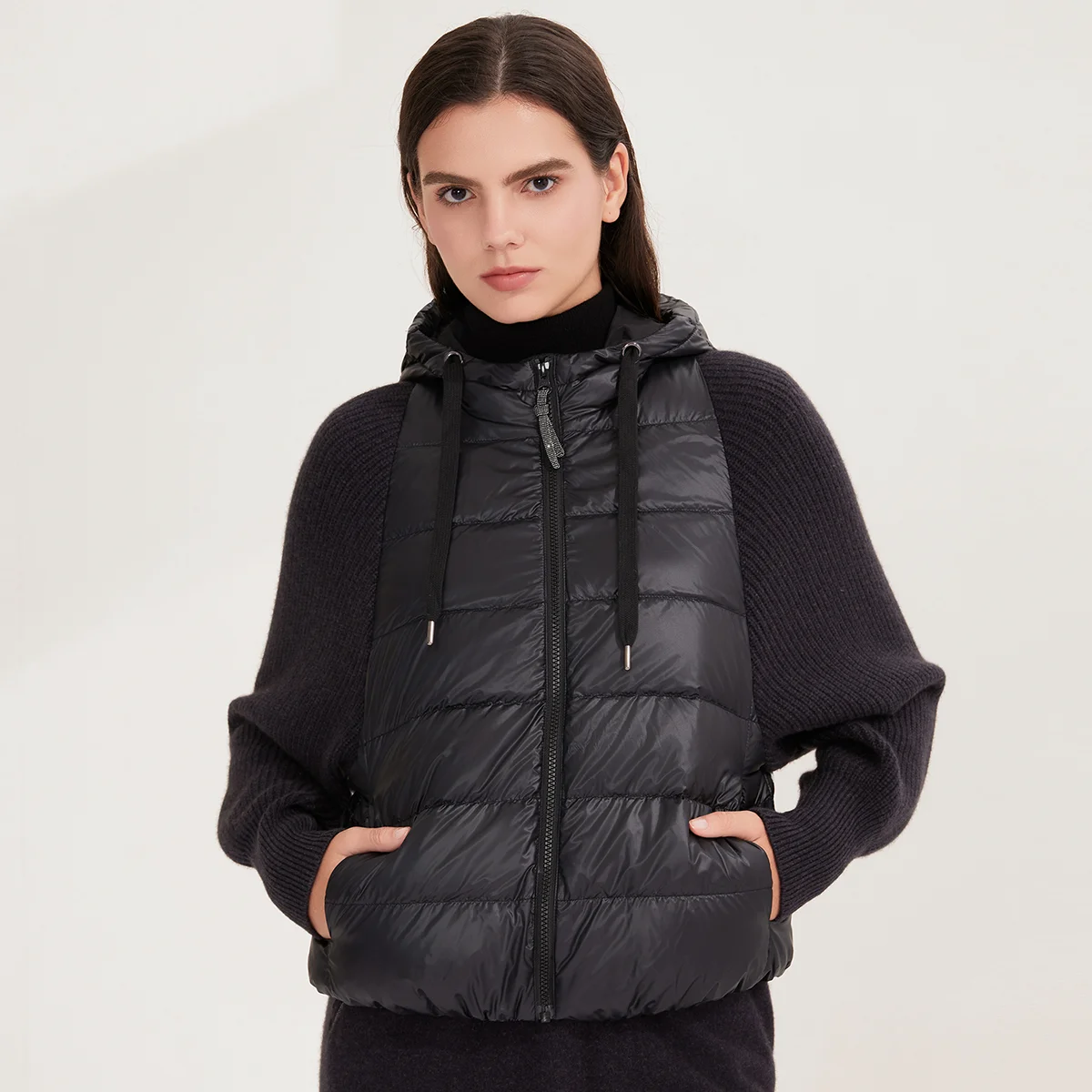 BY4521210 Hochwertige, leichte Gänsedaunen-Pufferjacke aus 100 % Kaschmir für Damen, luxuriöse Winter-Daunenjacke