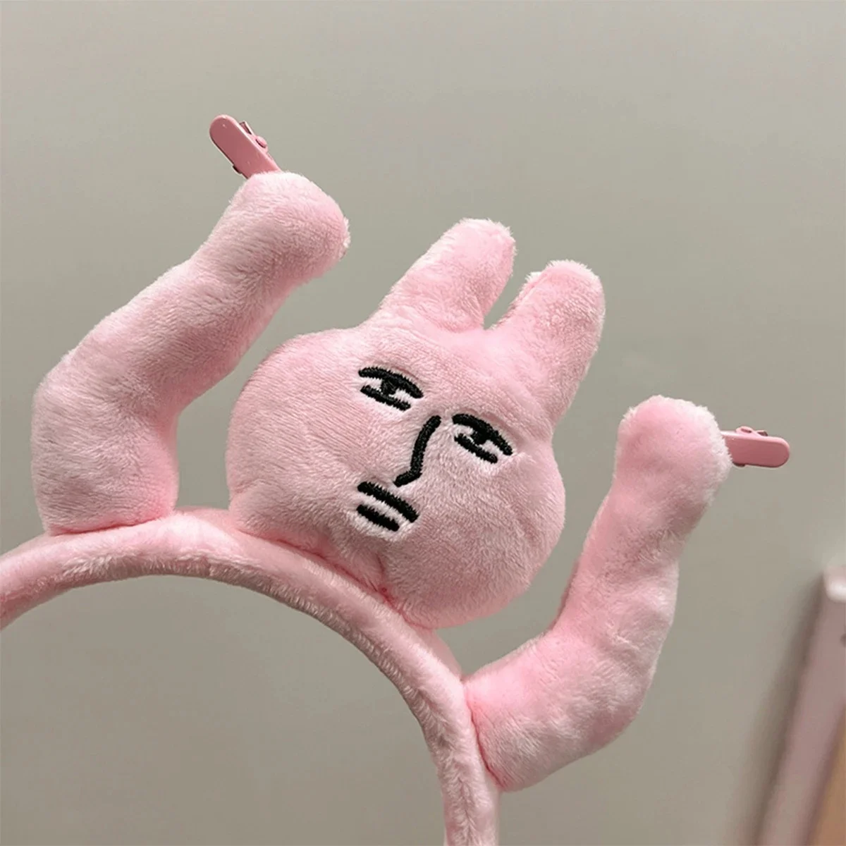 1pc amusant soulève vos mains pour tirer vos cheveux, bandeaux de lapin rose, bandeaux amusants, saisir la frange, attaches pour cheveux, couvre-chef de dessin animé