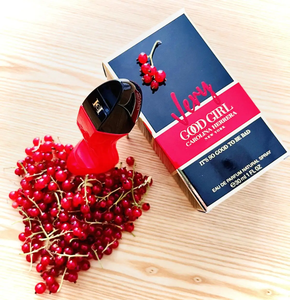 Carolina Herrera Very Good Girl EDP 80ml Perfume for Women Cherry Rose Vanilla Long Lasting Floral Luxury Fragrance Feminine Signature Scent Wedding Graduation Vacation Date Night Birthday Christmas Gift Single Bottle view 2