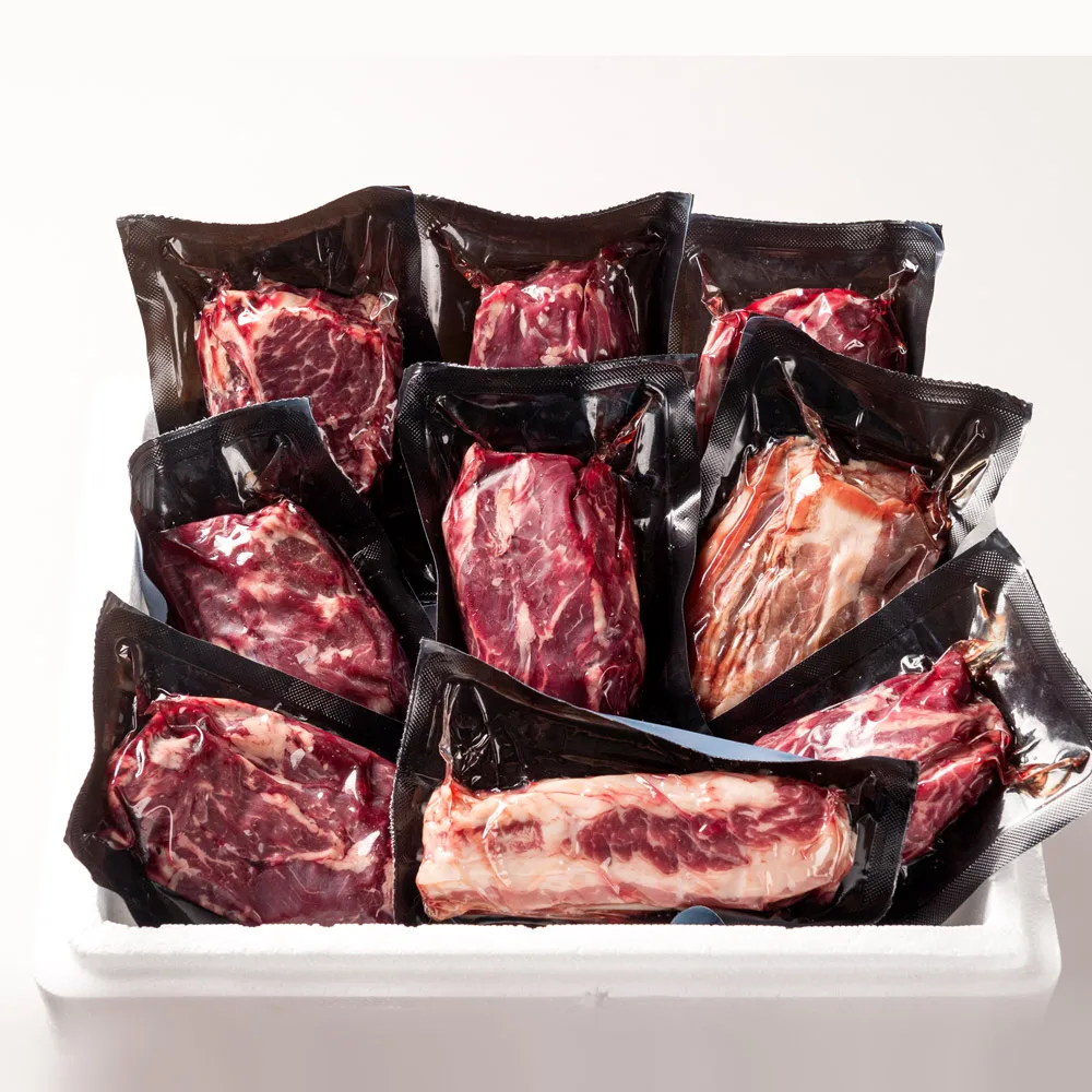 Surtido de carne de gran volumen agrícola y pesca coreana: Ribeye, cola de aleta de mandril, sirloin, aleta de mandril, brisket de carne, alimento para acampar (o: absorción de carne agrícola y pescadores coreanos de gran volumen: Ribeye, cola de aleta de mandril, aleta de mandril, malandro)