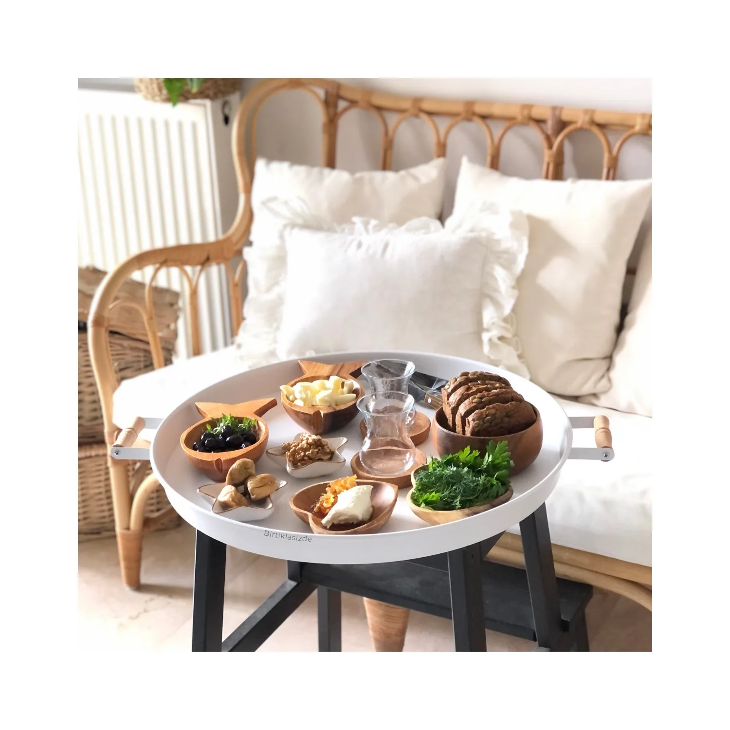 51 Cm Wooden Handle Metal Round Tray Presentation Tray, Breakfast Tray Presentation Tray Set Breakfast Tray Set Fast delivery