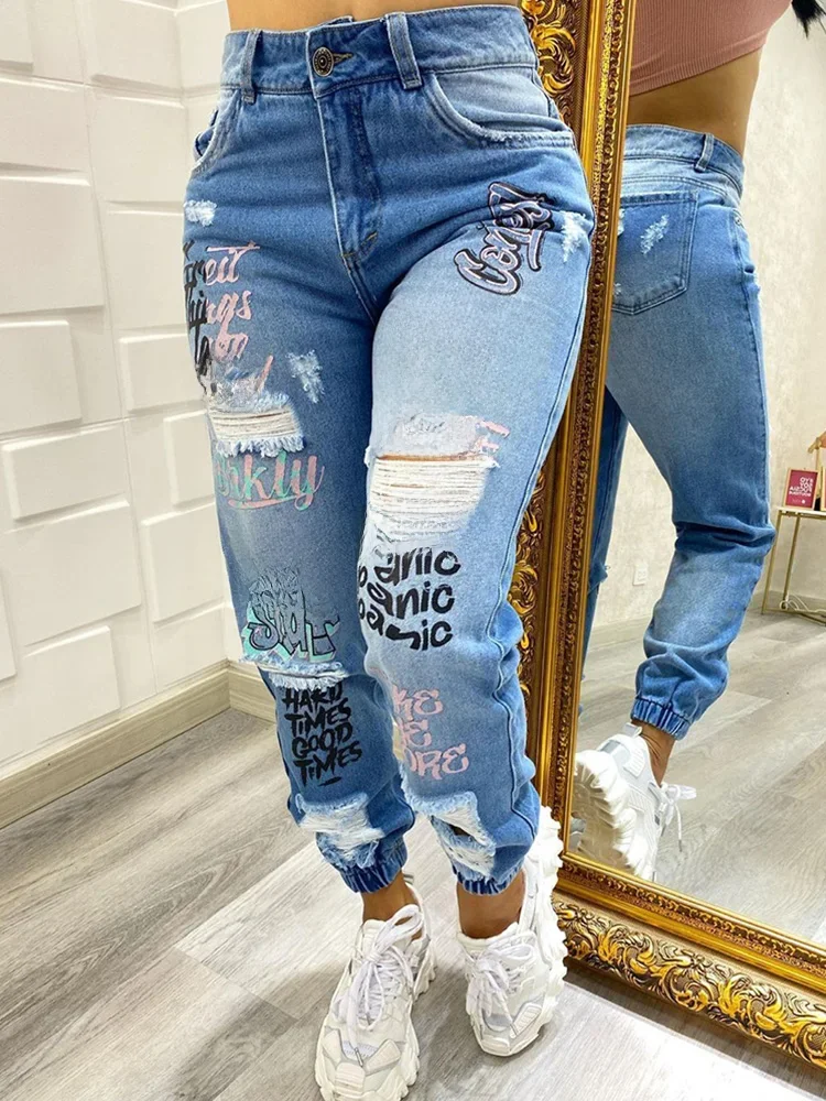 2024 New Letter Print Slant Pocket Ripped Jeans Casual Jeans Women — zdjęcie 2
