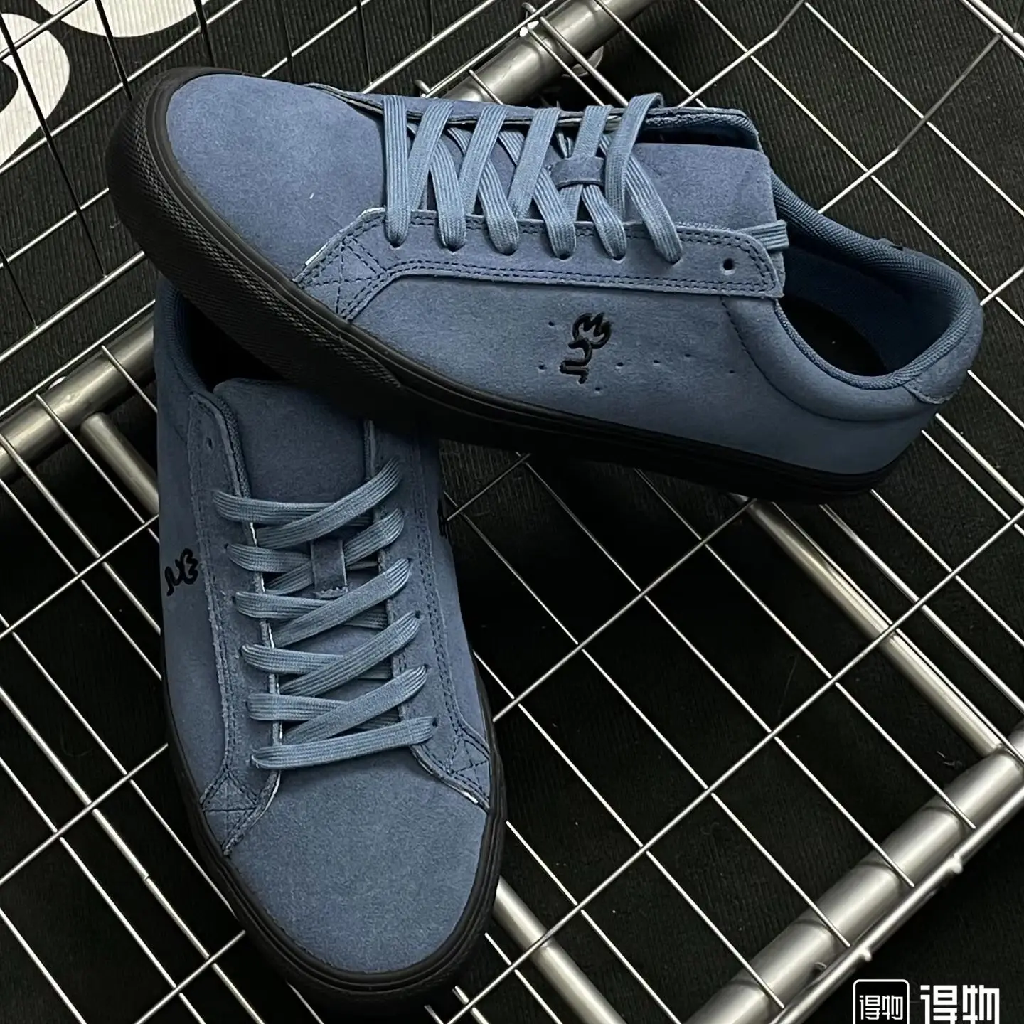 Joiints Designer Skate Shoes For Skateboarding Unisex Suede Leather Blue Trainers Rubber Sole Sport Walking Casual Shoe