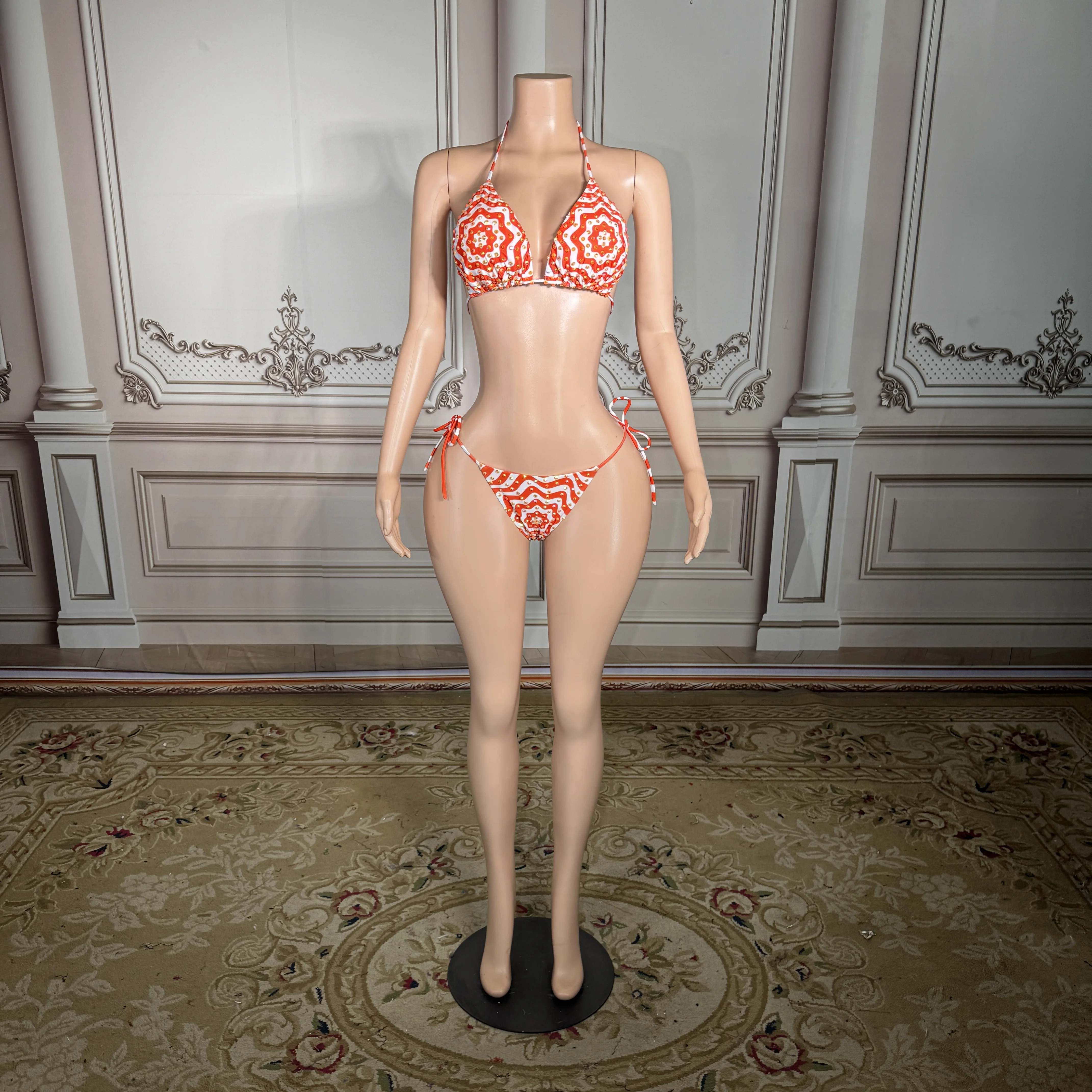 

Новый сексуальный оранжево-белый купальник с цветочным принтом, комплект из двух предметов: топ-халтер и треугольные плавки, летняя пляжная одежда для отпуска