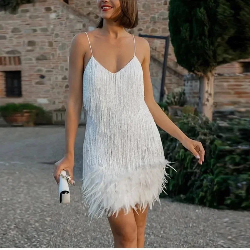 2025 Nieuwe Sexy Kwastje Pailletten Veer Mini Jurk Vrouwen Spaghetti Stiksels Jurken Vrouwelijke Elegante Avond Party Club Jurk - afbeelding 2
