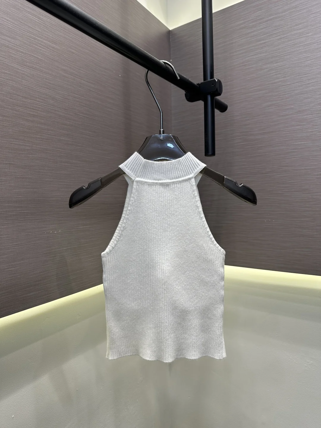 

2026 Women's Summer New Sleeveless Halter Hollow Ribbed Knit Tank Top ZX043