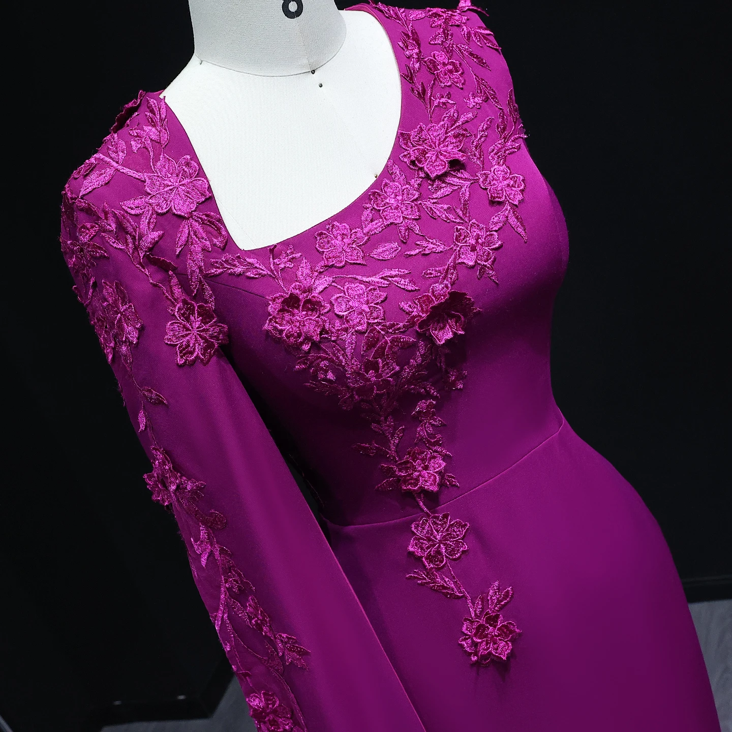 シャロンはドバイ紫ワンショルダーアラビア語 3D 花ケープスリーブ女性のウェディングパーティードレス SF105 カスタマイズ