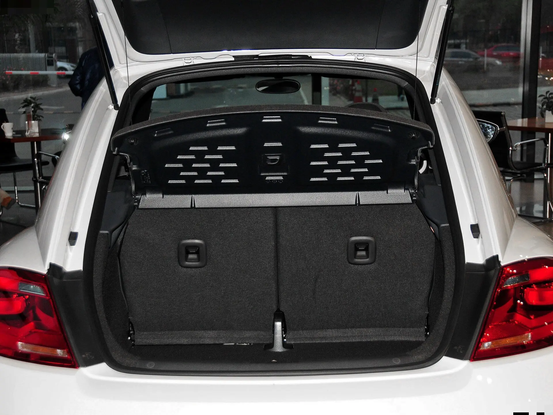 

Задние амортизаторы для VW Beetle A5 5C1/5C2 хэтчбек без спойлера 2010-2019, задняя дверь багажника, газовые пружинные стойки, опора, подъемная опора