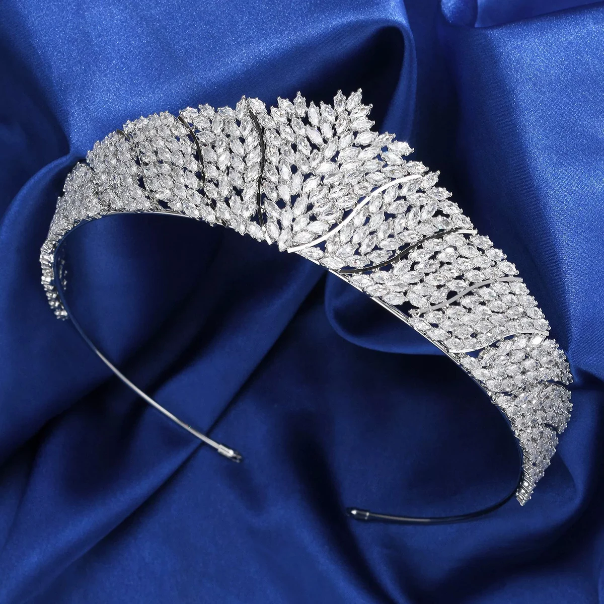 

Европейская роскошная корона из пшеничных колосьев для невест, украшение для свадебной фотосессии в лесу, аксессуар для портретов