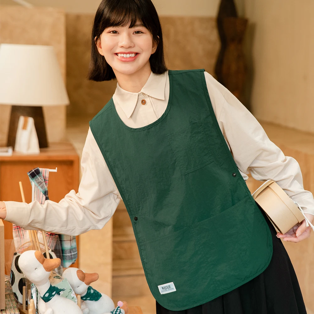 شعار مخصص سترة المئزر مقاوم للماء للجنسين العمل المئزر تنفس مع 4 جيوب سترة المئزر لزي مقهى المخابز