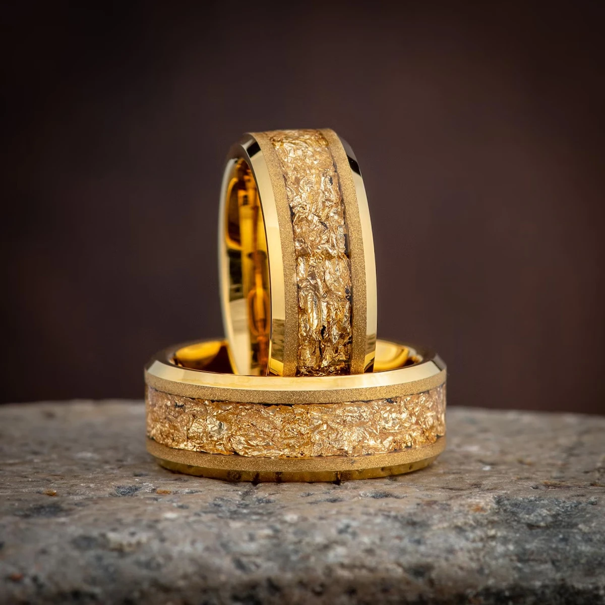 8MM Gold Color Tungsten Carbide Men’s Wedding Bands Inlaid Gold Leaf Comfort Fit Fashion Jewelry Engagement Ring Promise Rings