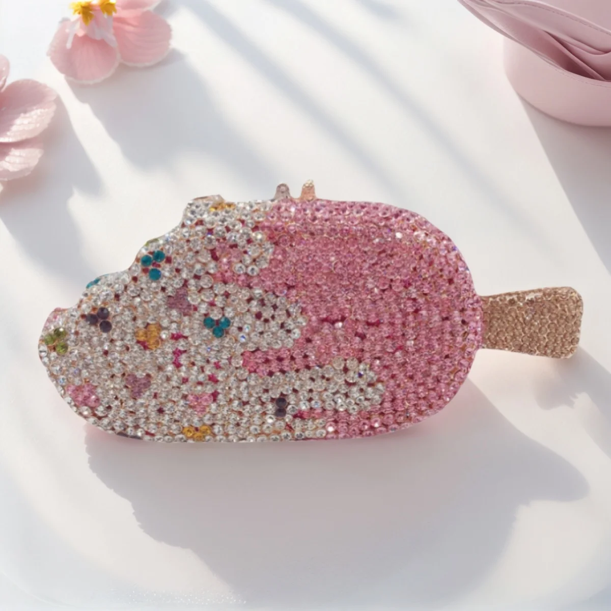 

Милая вечерняя сумка со стразами для девочек, ослепительный клатч с кристаллами, металлическая цепочка, сумка на плечо, коктейльная сумочка для выпускного вечера