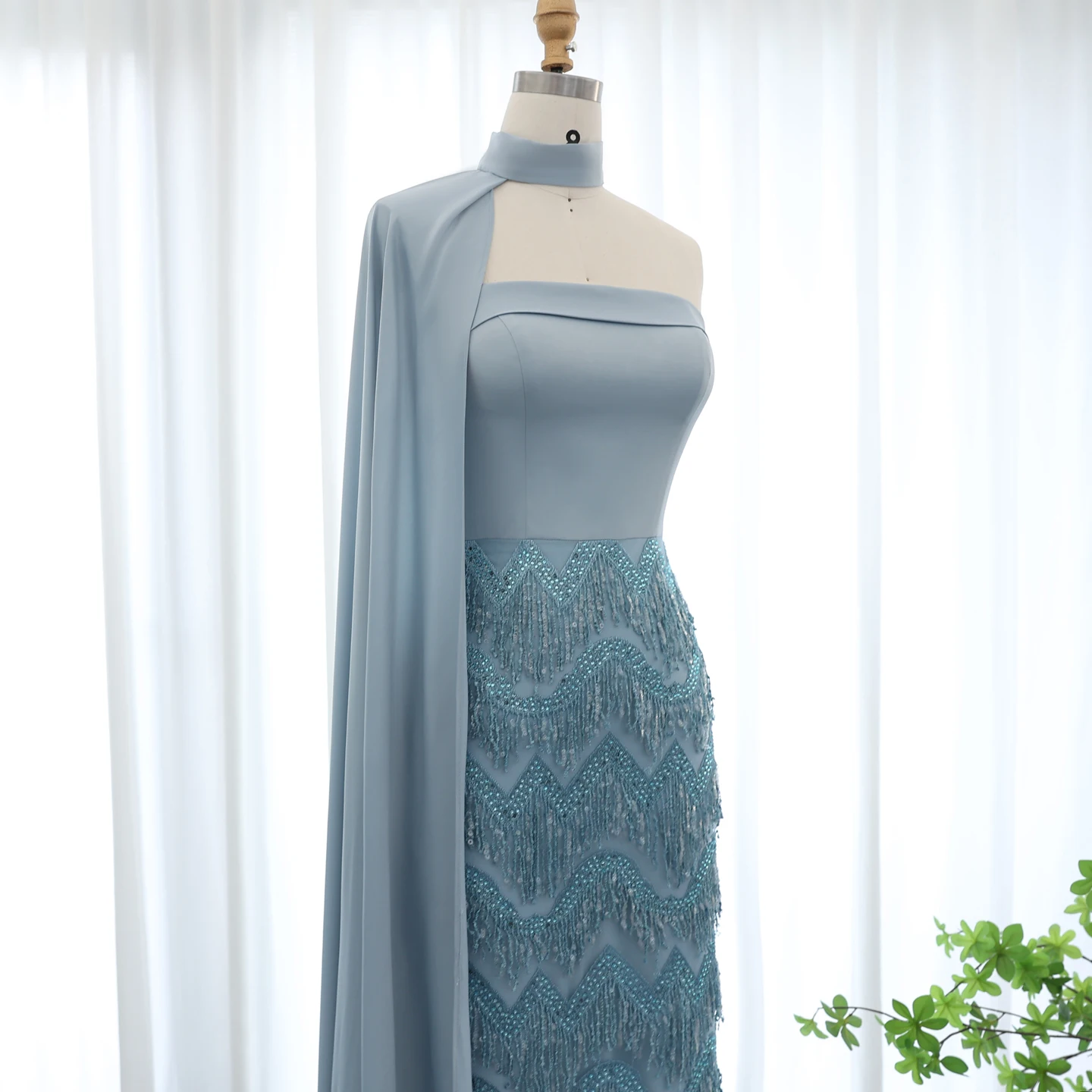 Sharon Said Dubai Blaues Zweiteiliges Abendkleid, Luxuriöses Hochgeschlossenes Perlenbesetztes Quastenkleid, Formelle Damen-Ballkleider SS143, Maßanfertigung – Detail 10