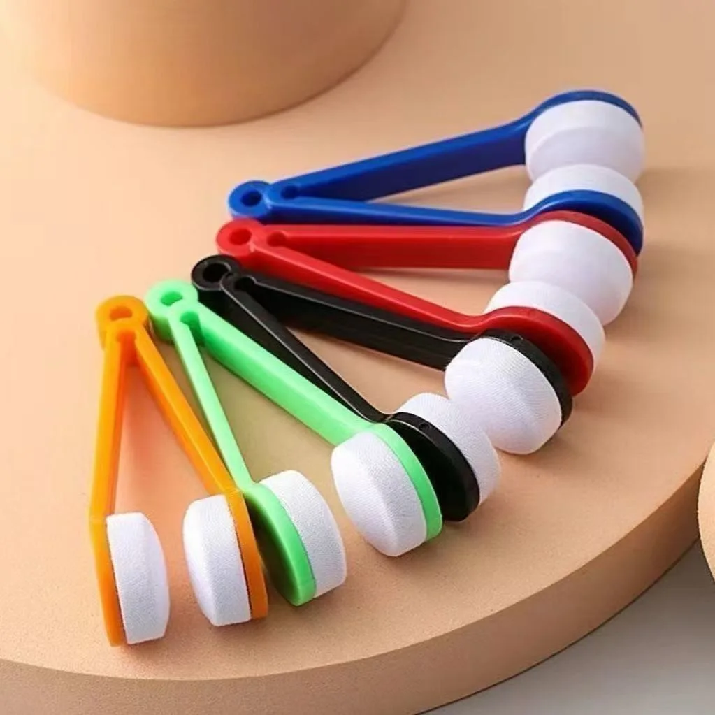 Practical Portable Glasses Cleaning Rub Eyeglass Sunglasses Spectacles Microfiber Cleaner Brushes Wiping Tools Mini - view 2