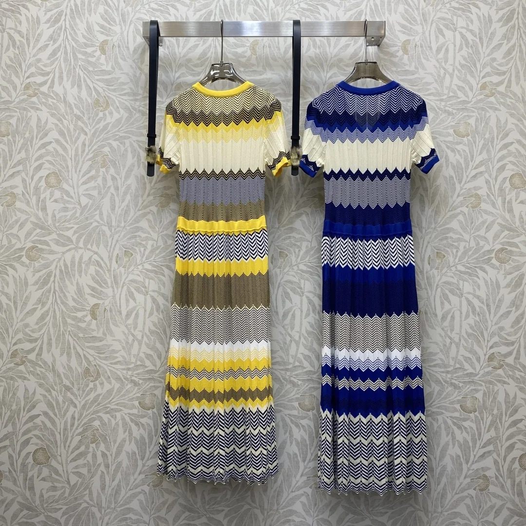 

Spring 25 new high-end women wool knitted dress with wavy pattern design yellow retro breathable highly elastic girl long dress