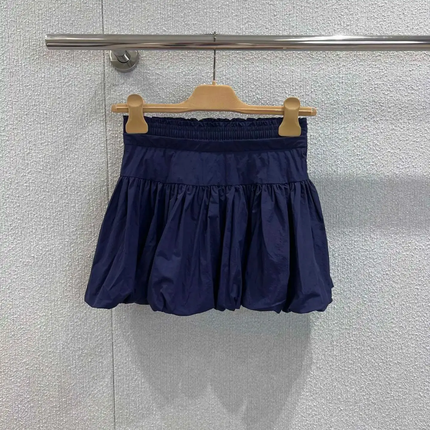 

25 Early Spring New Letter Embroidery High-Waist Bud Pleated Short Skirt with Shorts a Version Skirt