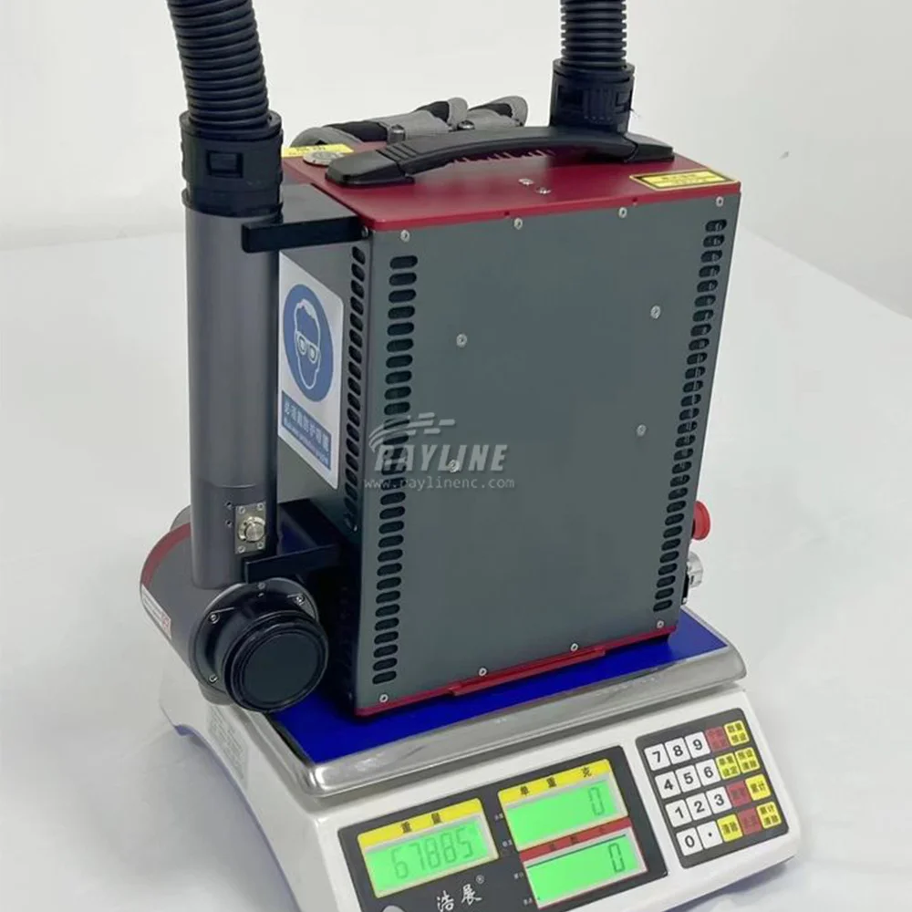 50w 100w 200w Backpack Handheld Pulsed Laser Cleaning Machine For Rust Paint Oil Removal Portable Laser Cleaner