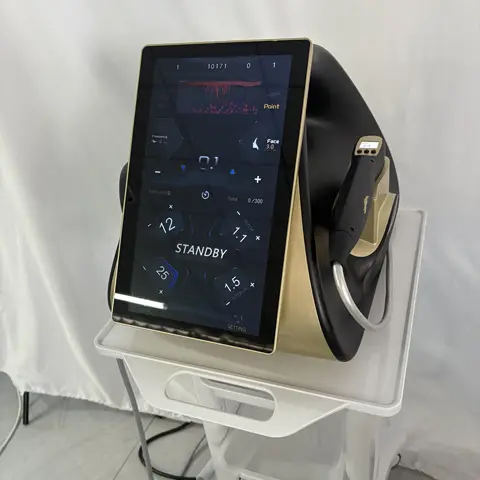 최고의 얼굴 피부 미용 기기 골든 스킨 타이트닝 디바이스 얼굴 및 목용 스파 사용