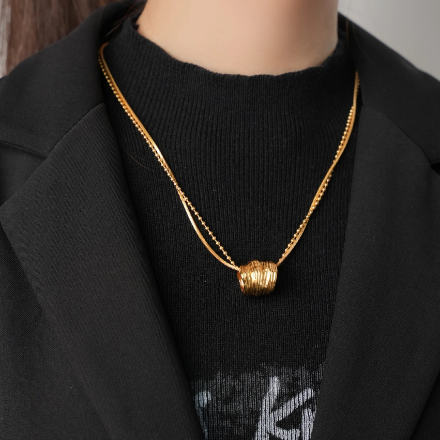 

YAJUNIEL Luxury 24K Gold Plated Double Layer Chain Necklace with Textured Barrel Pendant Statement Brand Jewelry for Women