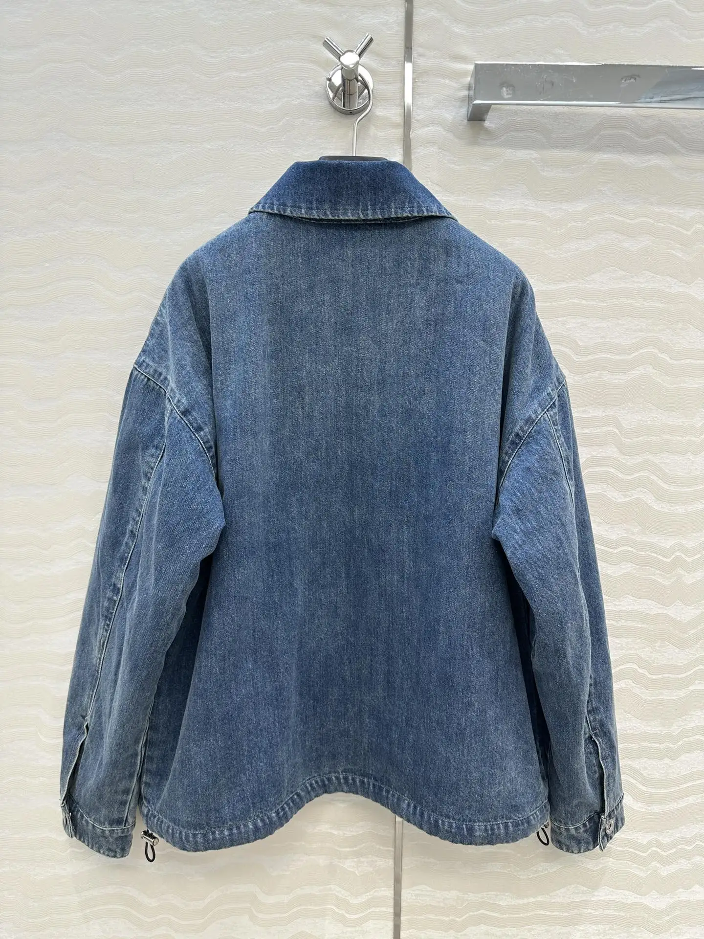 

2025 Autumn/Winter Fashion Turned-Back Collar Denim Jacket Coat 5D17