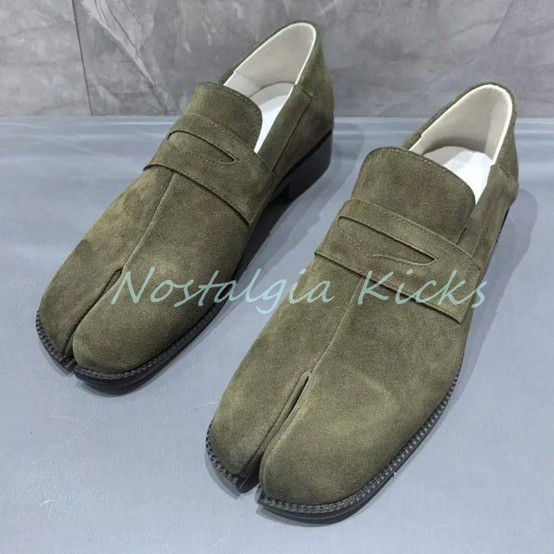 アーミーグリーン スエード スプリットトゥ ローファー ヴィンテージ タビ 高品質 牛革 スリッポン フォーマルシューズ メンズ フラット カジュアル デイリーフットウェア