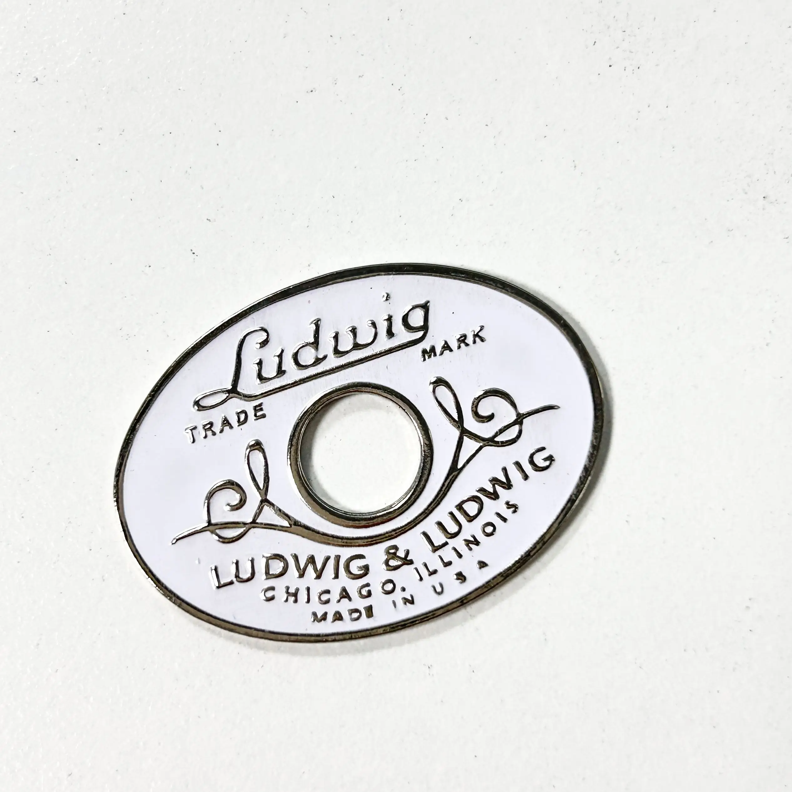 

1930's Ludwig & Ludwig White & Silver Drum badge