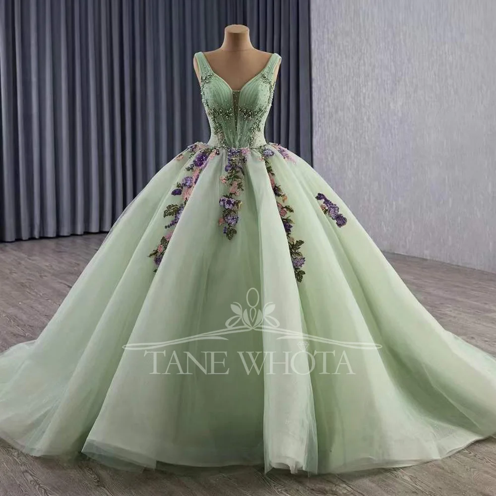 

Vestidos De XV Años Green V Neck Sleeveless Lace Up Back Appliques Lace Flower Quinceanera Dress