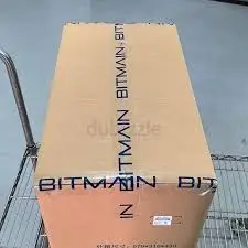 Bitmain Antminer S21 XP Hydro 473Th/s 5670W Bitcoin Mining Machine