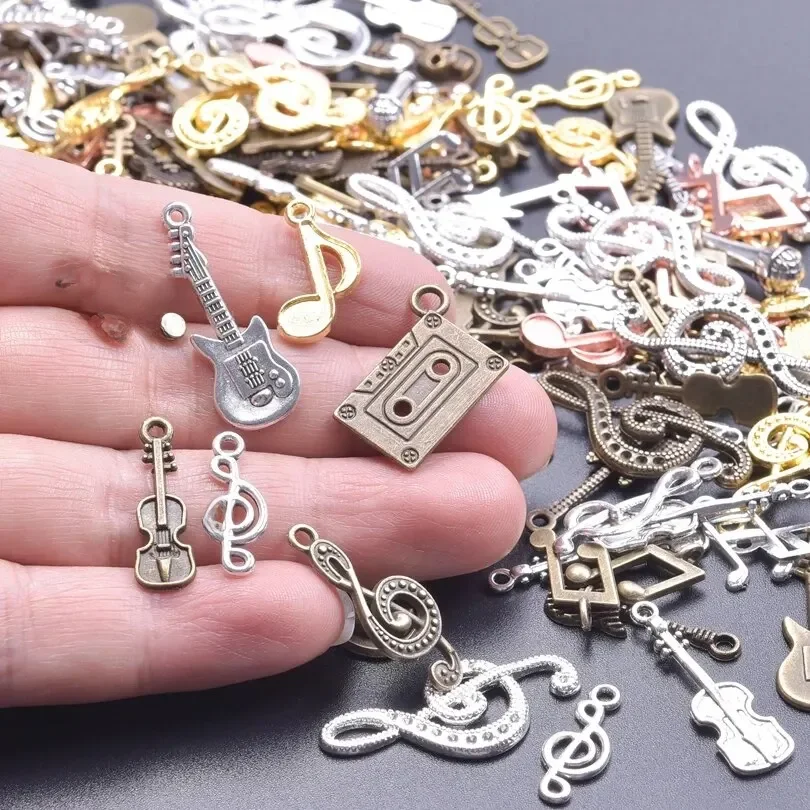 50 stks/partij Vintage Willekeurige Diy Bulk Viool Gitaar Muzieknoot Charms Gemengde Hip Hop Muziekinstrumenten Microfoon Hanger Sieraden - afbeelding 2